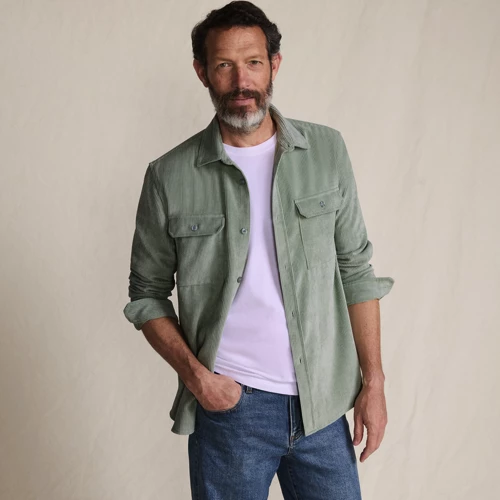 Hemden mit langen Ärmeln